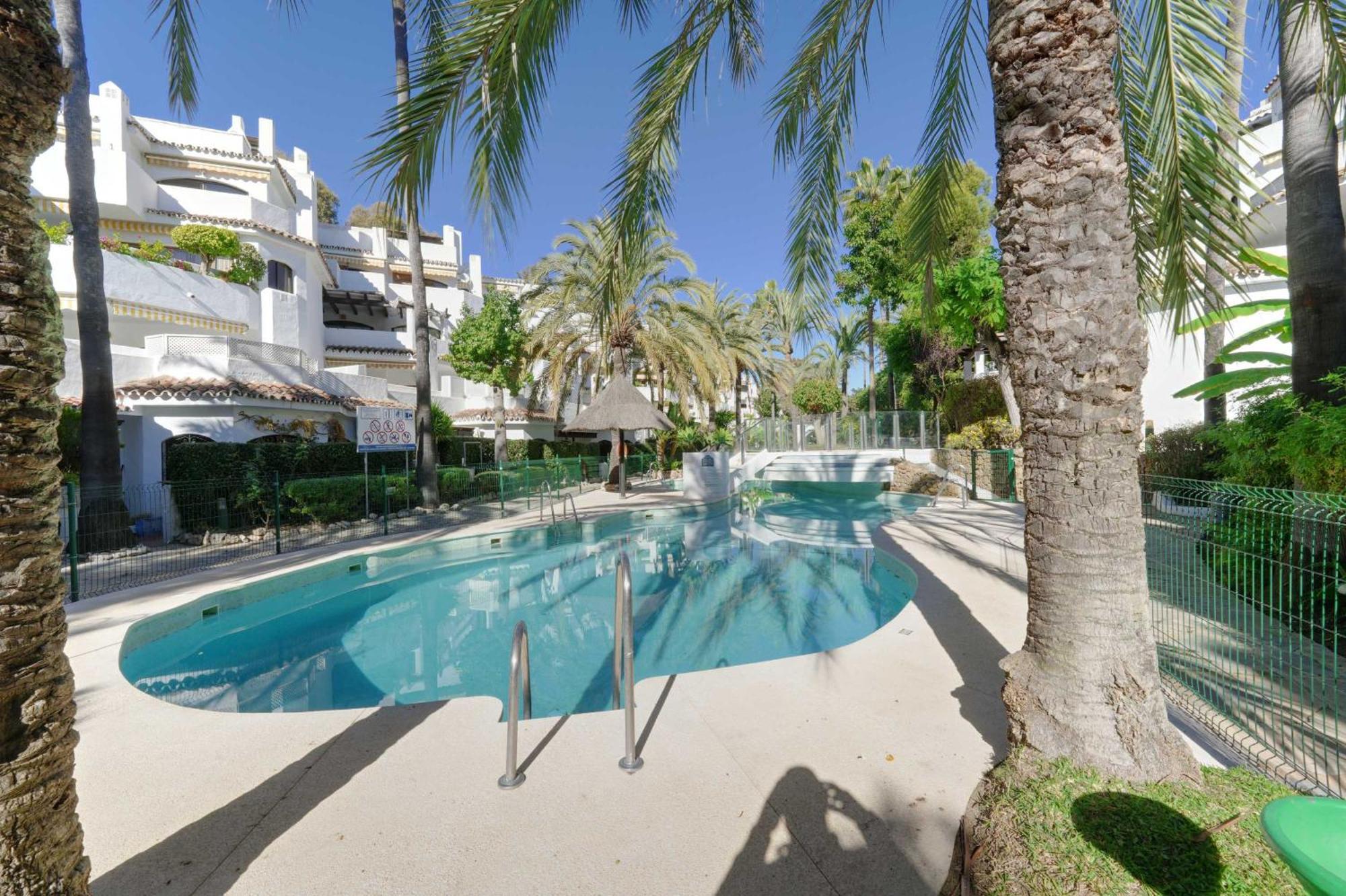 1104 First Line Beach Apartment Golden Beach Pool Marbella Kültér fotó